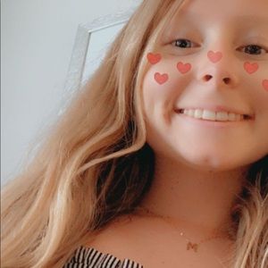 Meet your Posher, Mackenzie